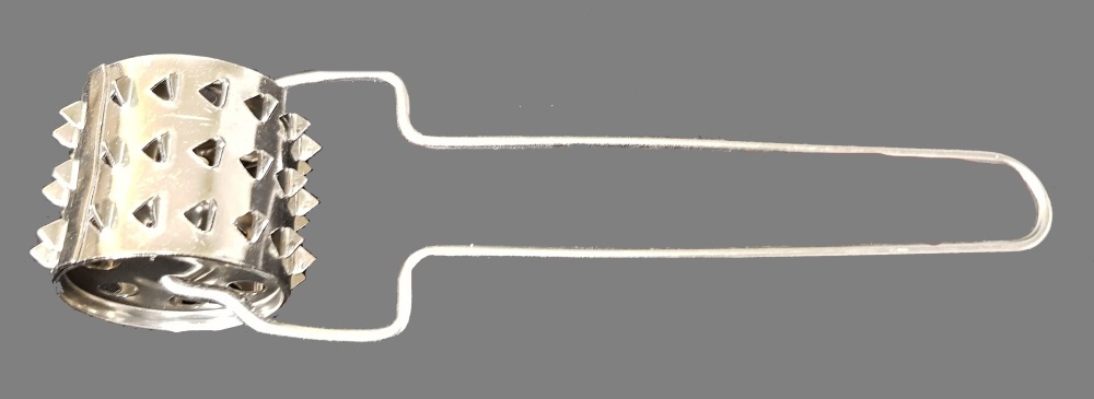 Fleischzartmacher Steaker Handsteaker Fleischstecher rollend